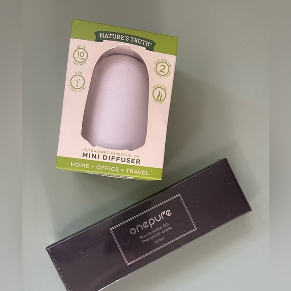 Mini diffuser with essential oils - Picture 2 of 15